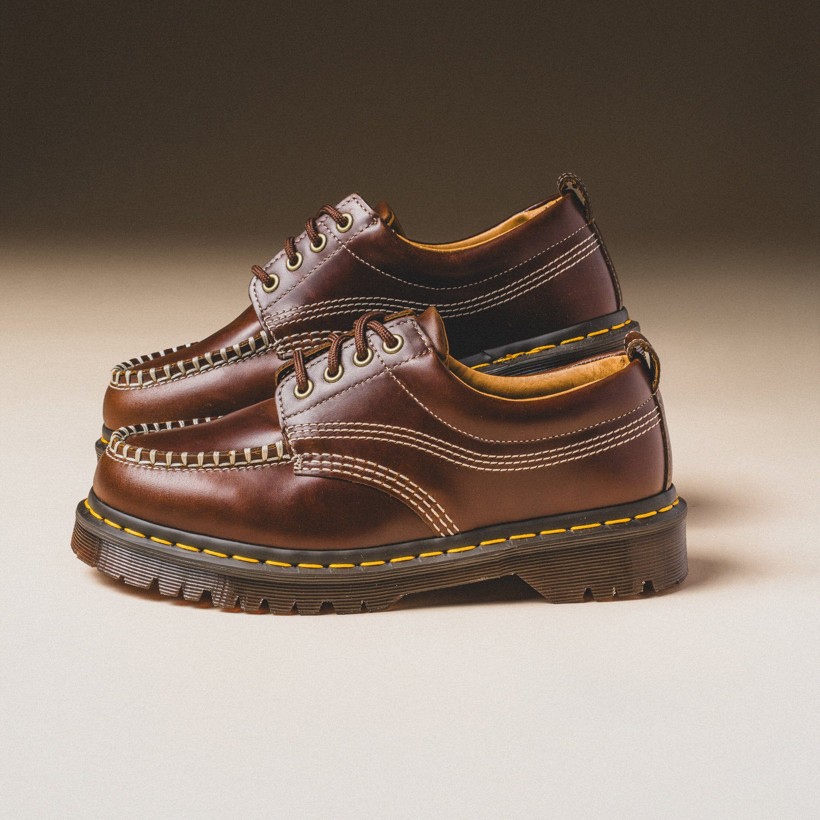 Dr. Martens | Lowell  "Butterscotch"