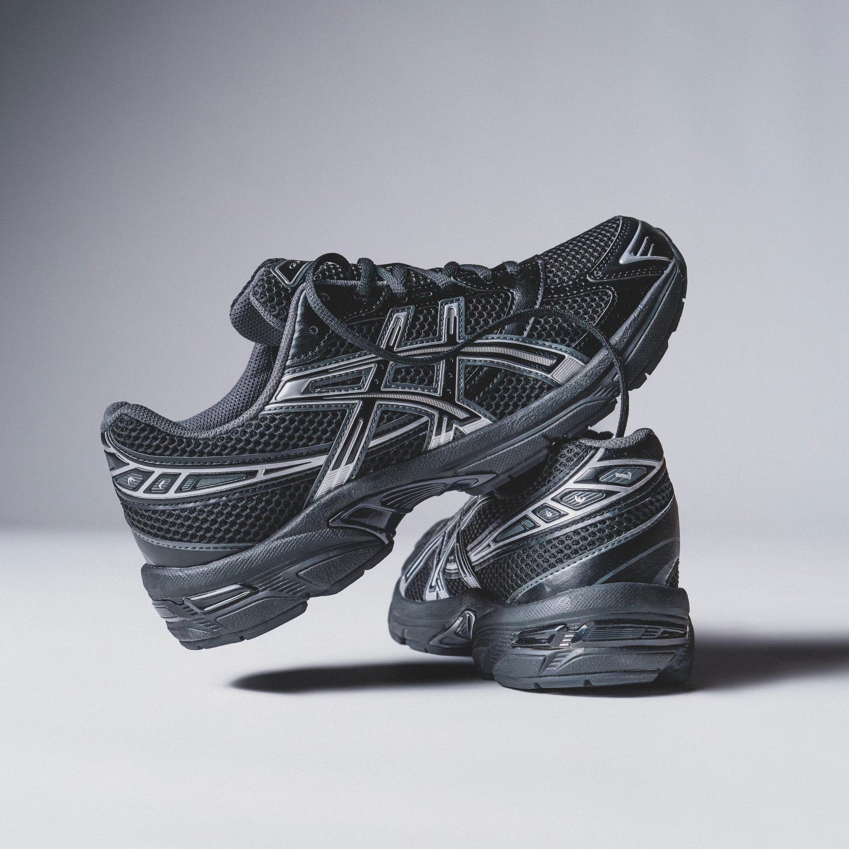MENS ASICS | Gel-1130 (Black/Silver) - Image 3