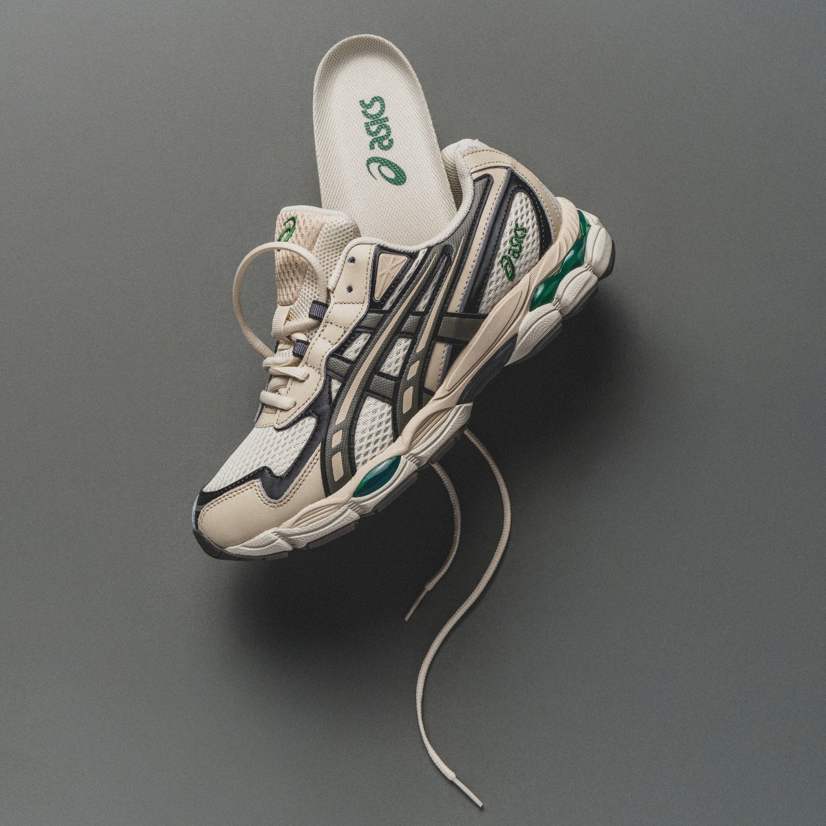 MENS ASICS | Gel-NYC 2055 (Pale Oak) - Image 3