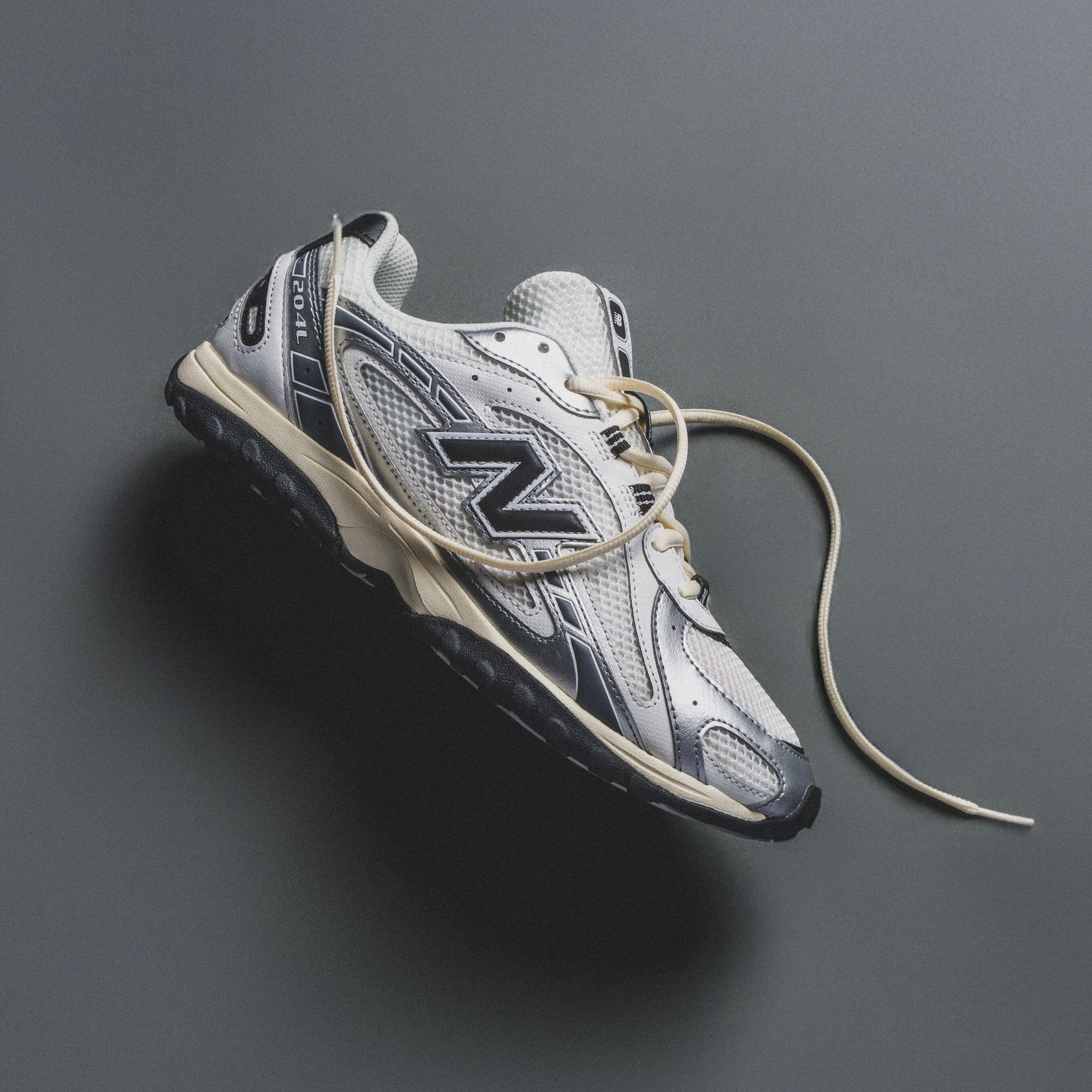 MENS New Balance | U204L "SILVER/BLACK" - Image 3